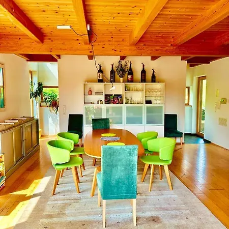 Ferienhaus Blumenparadies *